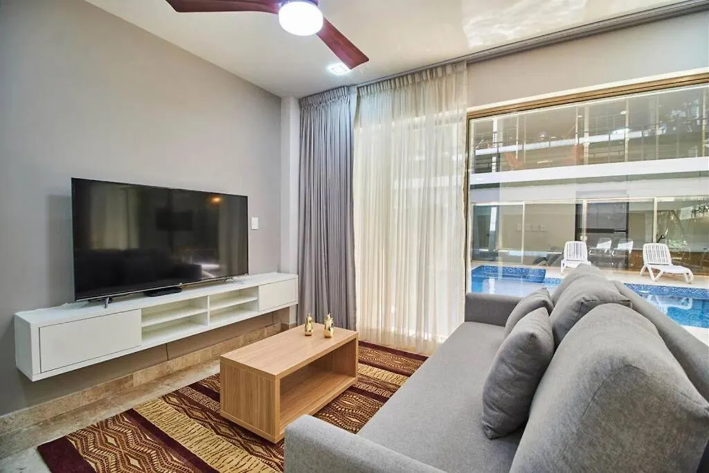 Sherlock - Swim Up Suite & Gym & Beach Club Access Tulum Apartment