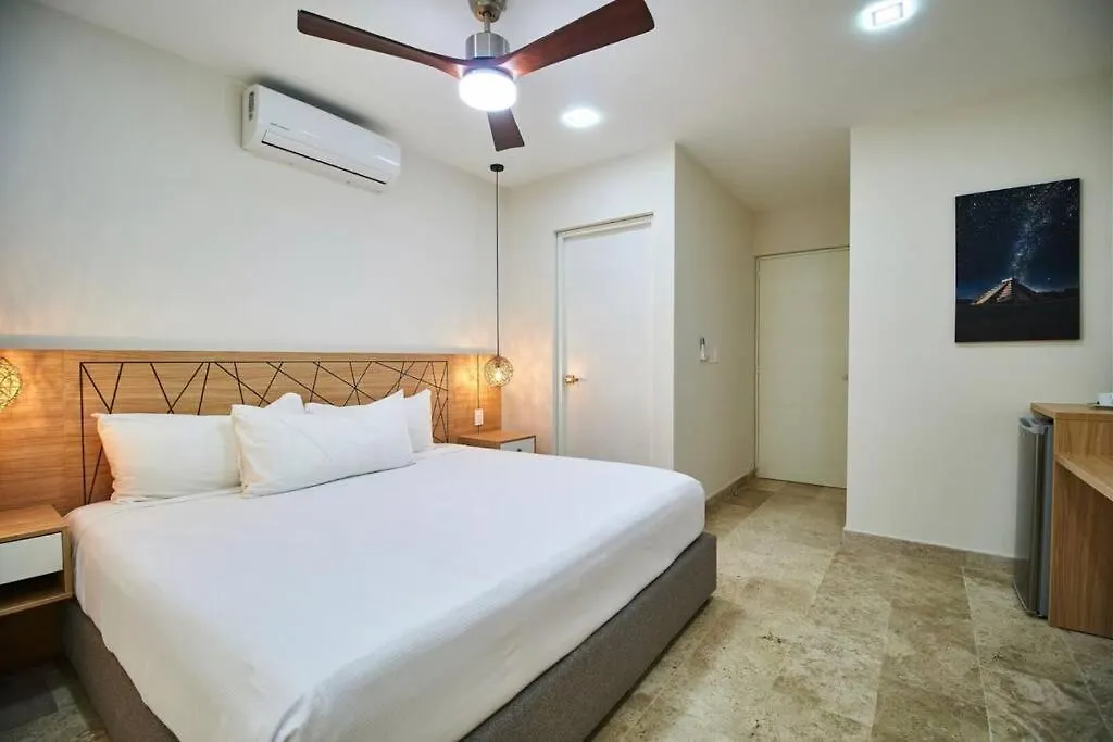 Sherlock - Swim Up Suite & Gym & Beach Club Access Tulum